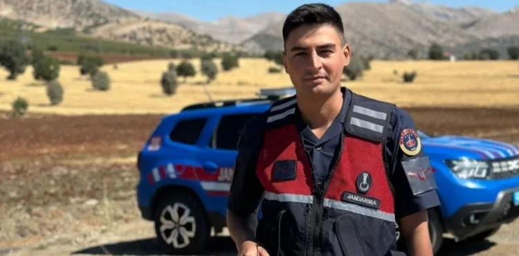 Kayseri’de iki otomobil çarpıştı; Nevşehirli uzman çavuş hayatını kaybetti