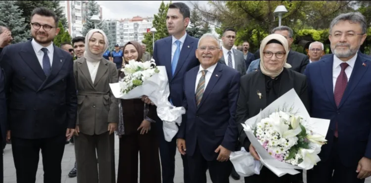 BAŞKAN BÜYÜKKILIÇ’IN VİZYONU KAYSERİ’Yİ DÜNYAYA TAŞIYOR