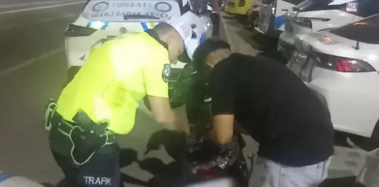 Sosyal medya uğruna trafiği tehlikeye atan 2 motosikletliye 167 bin TL ceza