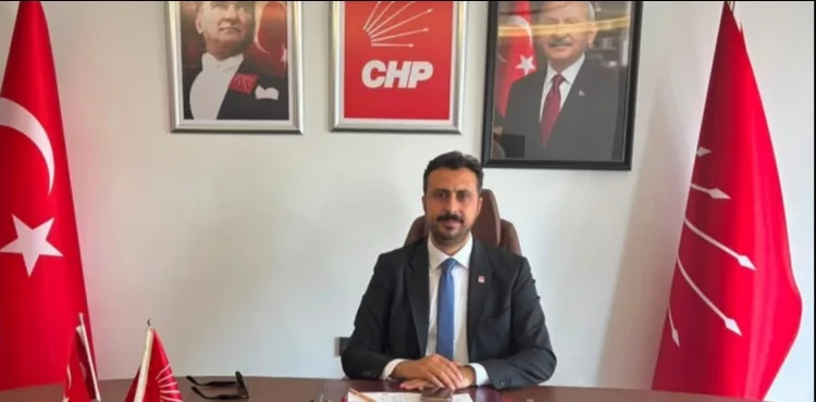 CHP’de yeni yönetim ilk paylaşımını yorumlara kapattı
