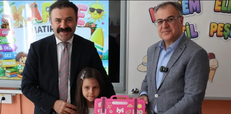 BAŞKAN ÖZDOĞAN, HACILAR'DA KARNE COŞKUSUNA ORTAK OLDU