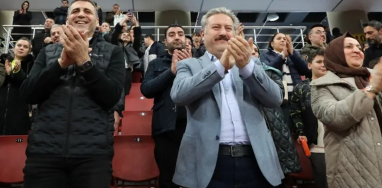 BAŞKAN PALANCIOĞLU: “HAYDİ KAYSERİ! ŞEHRİN TAKIMINA HEP BİRLİKTE SAHİP ÇIKALIM!”