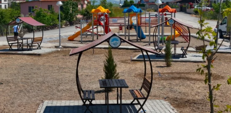 BÜYÜKŞEHİR’DEN KIRSALA MODERN YAŞAM ALANI: ÇEVRİL MAHALLESİ YENİ PARKINA KAVUŞUYOR