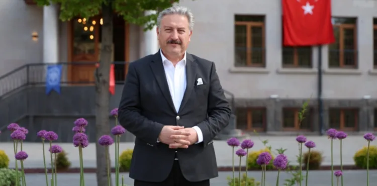 MELİKGAZİ BELEDİYESİ’NDEN GELECEĞİN SANATÇILARINA BÜYÜK DESTEK!