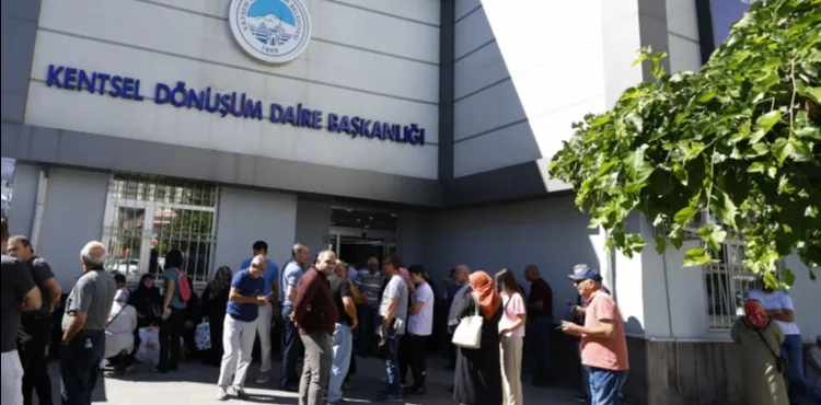 BÜYÜKŞEHİR’İN SAHABİYE DÖNÜŞÜMÜNDE REKOR UZLAŞMA: 3. ETAPTA 800 HAK SAHİBİ İLE GÖRÜŞME