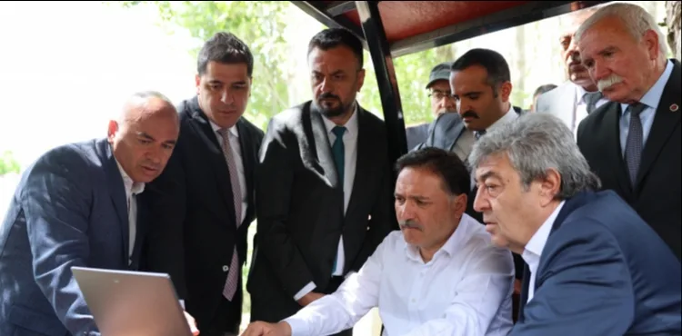 Vali Çiçek Pınarbaşı ilçesindeki yatırımları yerinde inceledi