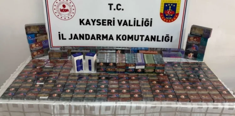 Kayseri'de Kaçak Elektronik Sigara Operasyonu: 10 Bin Kartuş Ele Geçirildi