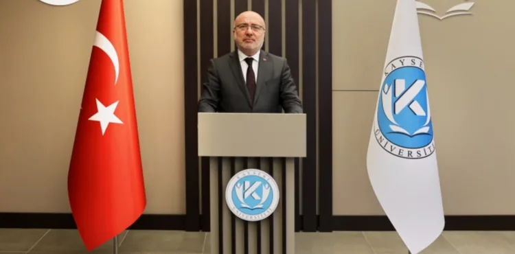 KAYÜ Rektörü Prof. Dr. Kurtuluş Karamustafa’dan “15 Temmuz Demokrasi ve Millî Birlik Günü” Mesajı