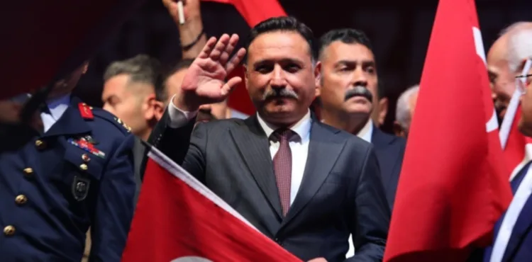 Vali Gökmen Çiçek: Siz bu meydandan Türkiye'ye nefes verdiniz
