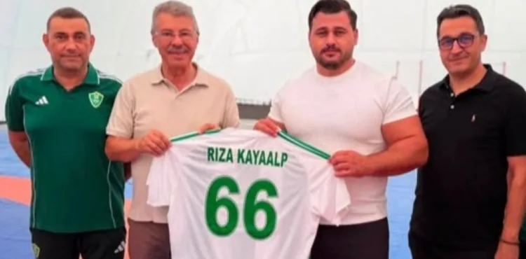 13 Kez Avrupa Şampiyonu Rıza Kayaalp'ten Başkan Akay'a Ziyaret