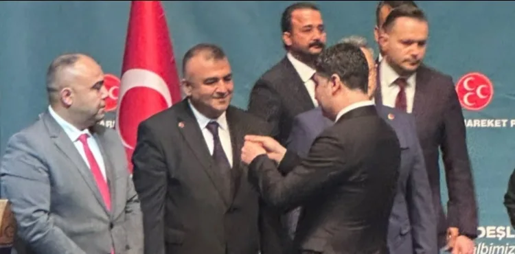 Kayseri’de 3 belediye meclis üyesi MHP’ye katıldı