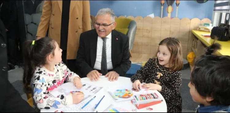 BAŞKAN BÜYÜKKILIÇ’IN “OKUYAN VE OKUTAN ŞEHİR