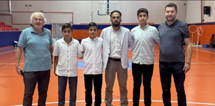 Kayseri’de basketbolcu 3 kardeş, Aliağa Petkimspor’a transfer oldu