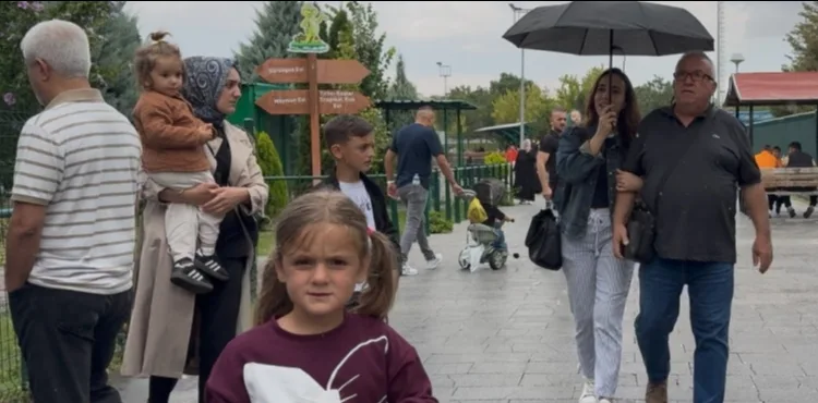 BÜYÜKŞEHİR HAYVANAT BAHÇESİ’Nİ 30 AĞUSTOS’TA 5 BİN 500 KİŞİ ZİYARET ETTİ