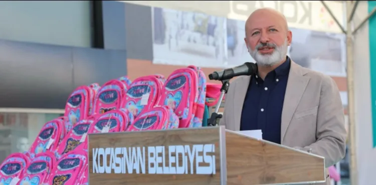 BAŞKAN ÇOLAKBAYRAKDAR’DAN ÖĞRENCİLERE “DOST ELİ” DESTEĞİ