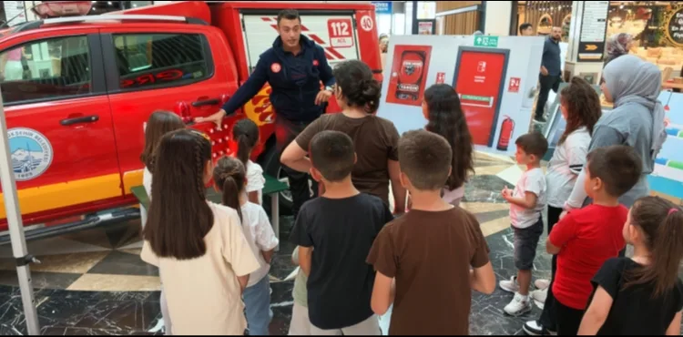 MİNİK İTFAİYECİLER, BÜYÜKŞEHİR İLE HEM ÖĞRENDİ HEM EĞLENDİ