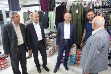 Bakan olakbayrakdar Bir Gecede ki Mahalle Ziyaret Etti