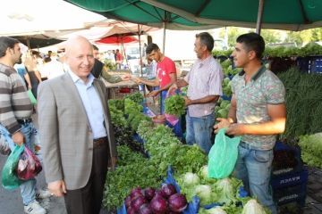 Bakan olakbayrakdar, Gnllere Dokunmaya Devam Ediyor