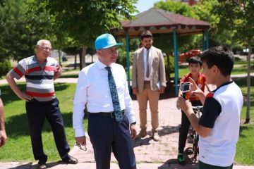 Kocasinan Belediyesi Parklar Yenilemeye Devam Ediyor