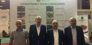 Kayseri Yeni Valisi YREXte KTO Standn Ziyaret Etti