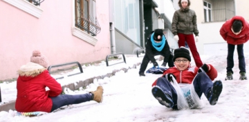 Kayseri'de 9 ilede daha eitime kar engeli | Kayseri'de 28 Aralk okullar tatil mi?