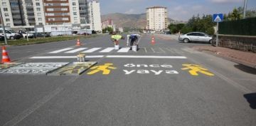 Bakan Dr. Mustafa Palancolu: Okul yollarna yaya ncelikli yaz ve logo uyarlar taktir topluyor Giri:23 Haziran 2019 12:50