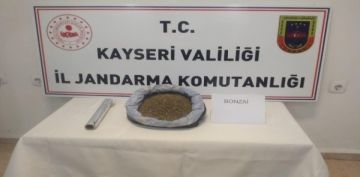 Uyuturucu tacirleri ticari takside yakaland