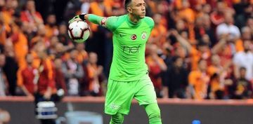 Galatasaray'a Babel ve Muslera oku!