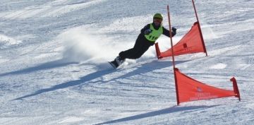 Snowboard'n kalbi Erciyeste att