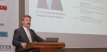 BAKAN PALANCIOLU DJTAL DNM KONFERANSINA KATILDI