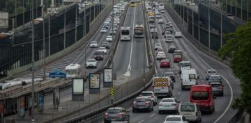 stanbul trafiinde sabah younluu 