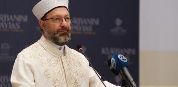 Diyanet leri Bakan Erba, vekaletle kurban kesim bedelini aklad