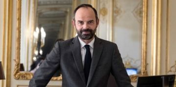 Fransa Babakan Edouard Philippe istifa etti