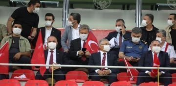 BAKAN BYKKILI DEMOKRAS NBETNDE