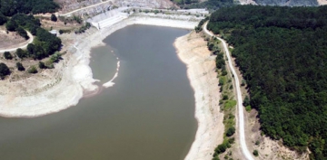 stanbul'un su ihtiyacn karlayan Trakya'daki barajlar kurudu