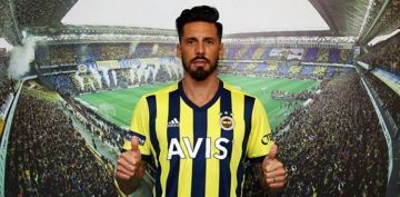 Fenerbahe'de Jose Sosa antrenmanlara balad