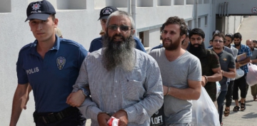 DEA'n szde Trkiye emiri; hakim, savc ve turist kafilesini karma plan yapm