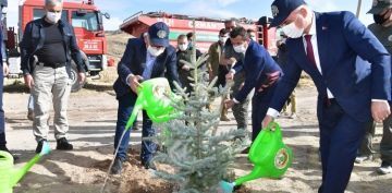 VAL GNAYDIN VE BAKAN BYKKILI ERCYESTE FDAN DKT