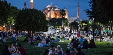 Ramazanda koronavirse kar ''online iftar'' nerisi