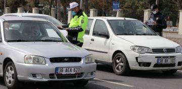 Kayseride polis ekiplerinden kstlama denetimi