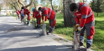 KOCASNAN BELEDYES, SOKAA IKMA KISITLAMASINDA PARKLARI LALADI