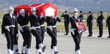 ehit polisin cenazesi Denizli'ye getirildi