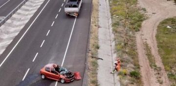 Kayseri'de, TIRa arpan otomobilde 4 kiilik aile yaraland