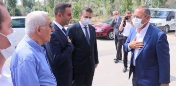 ZHASEK, PARTLLER VE VATANDALARLA BAYRAMLATI