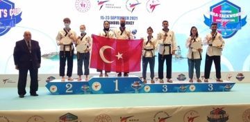 Taekwondo sporcular stanbuldan madalyalar ile dnd