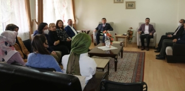 Ali İhsan Kabakcı yurtları ziyaret etti