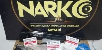 Kayseri'de Uyuturucu Operasyonu: 3 Gzalt