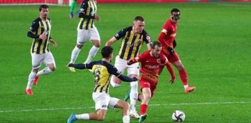 Fenerbahe son dakika golyle kupadan elendi