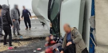  Kayseri-Krehir Karayolunda feci kaza: 1 l 2 yaral