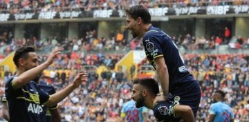 Fenerbahe, Kayseri'de farka kotu!